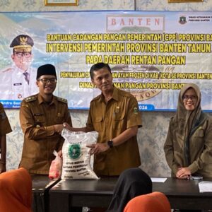 Pemdes Sindangheula Fasilitasi Penyaluran Bantuan Pangan Pemprov Banten untuk 726 KPM
