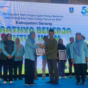 Desa Sindangheula Raih Penghargaan Desa Terbaik Pengelolaan Sampah pada Peringatan Hari Lingkungan Hidup Sedunia Kabupaten Serang