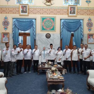 12 Kepala Desa Yang Akan Ikuti Seminar Peningkatan Kapasitas di Beijing Temui Bupati Serang